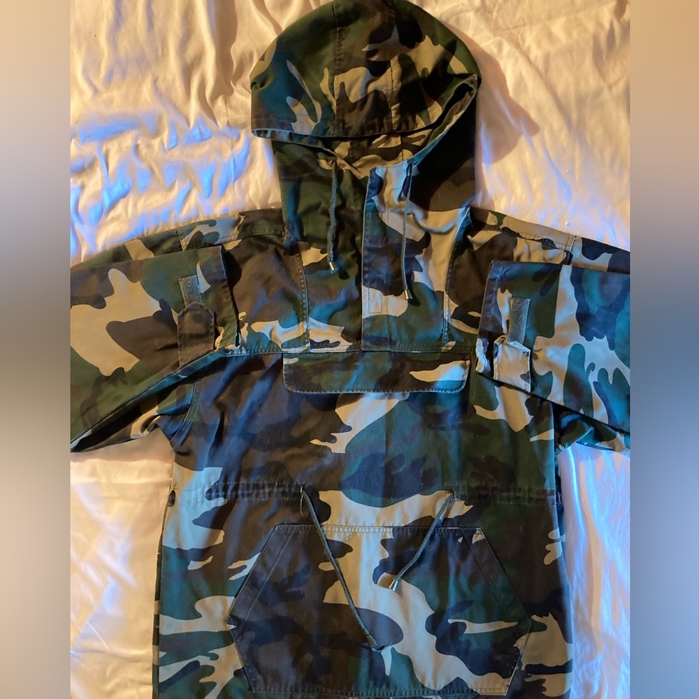 Camo pullover
